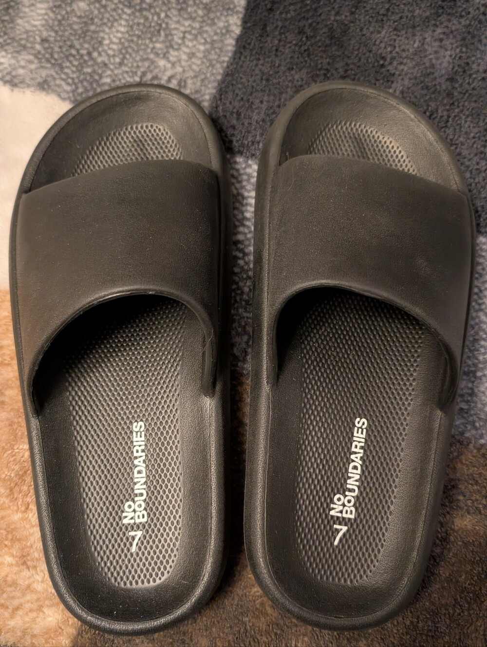 No Boundaries Black Foam Slide Sandals